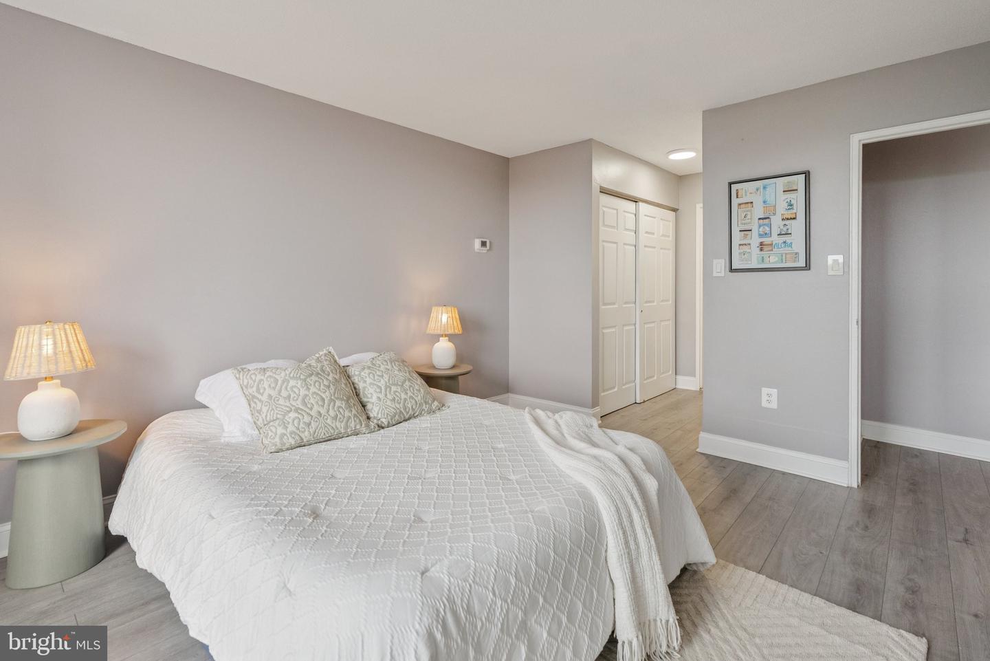 4600 S FOUR MILE RUN DR #718, ARLINGTON, Virginia 22204, 2 Bedrooms Bedrooms, ,2 BathroomsBathrooms,Residential,For sale,4600 S FOUR MILE RUN DR #718,VAAR2060144 MLS # VAAR2060144