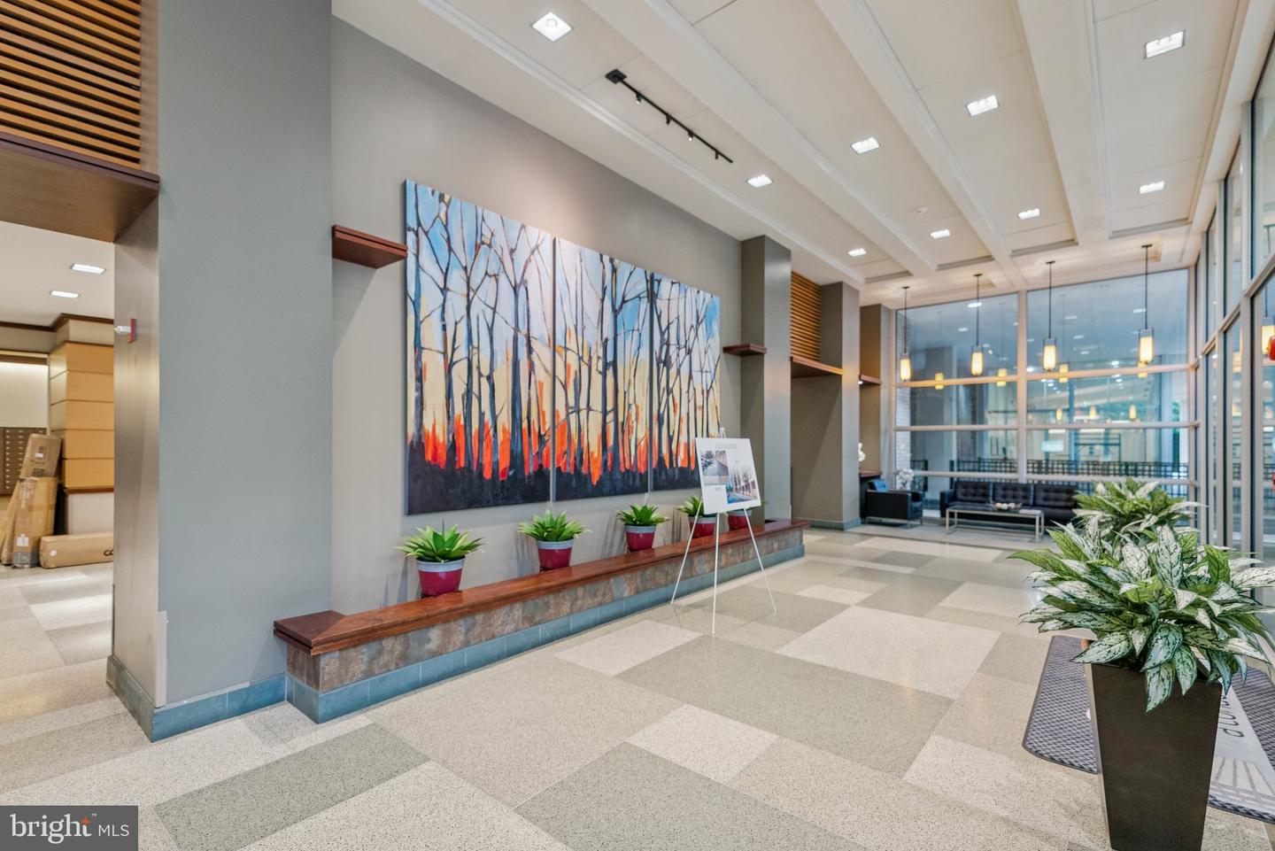 4600 S FOUR MILE RUN DR #718, ARLINGTON, Virginia 22204, 2 Bedrooms Bedrooms, ,2 BathroomsBathrooms,Residential,For sale,4600 S FOUR MILE RUN DR #718,VAAR2060144 MLS # VAAR2060144