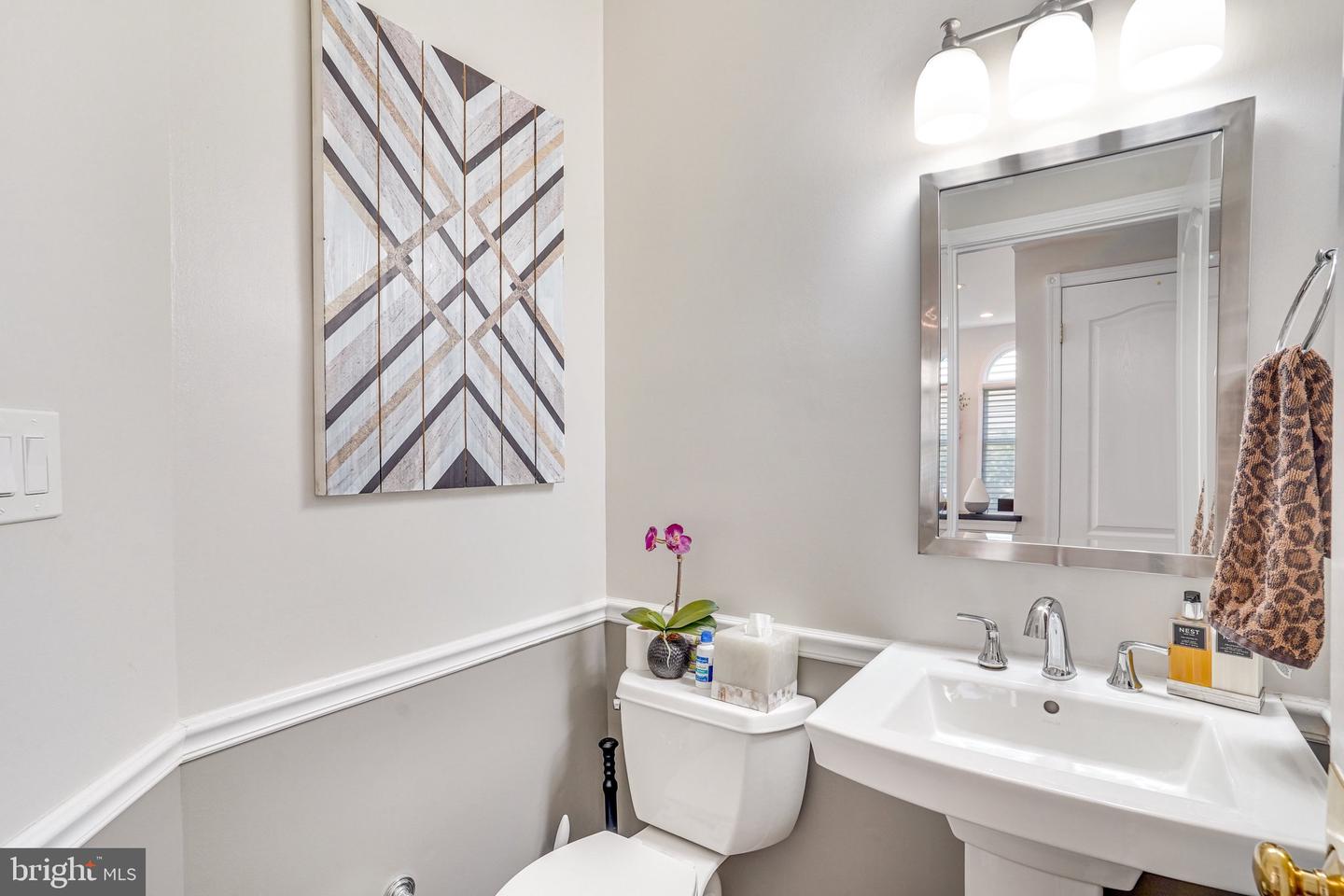21320 TRASKWOOD CT, STERLING, Virginia 20165, 5 Bedrooms Bedrooms, ,3 BathroomsBathrooms,Residential,For sale,21320 TRASKWOOD CT,VALO2101150 MLS # VALO2101150