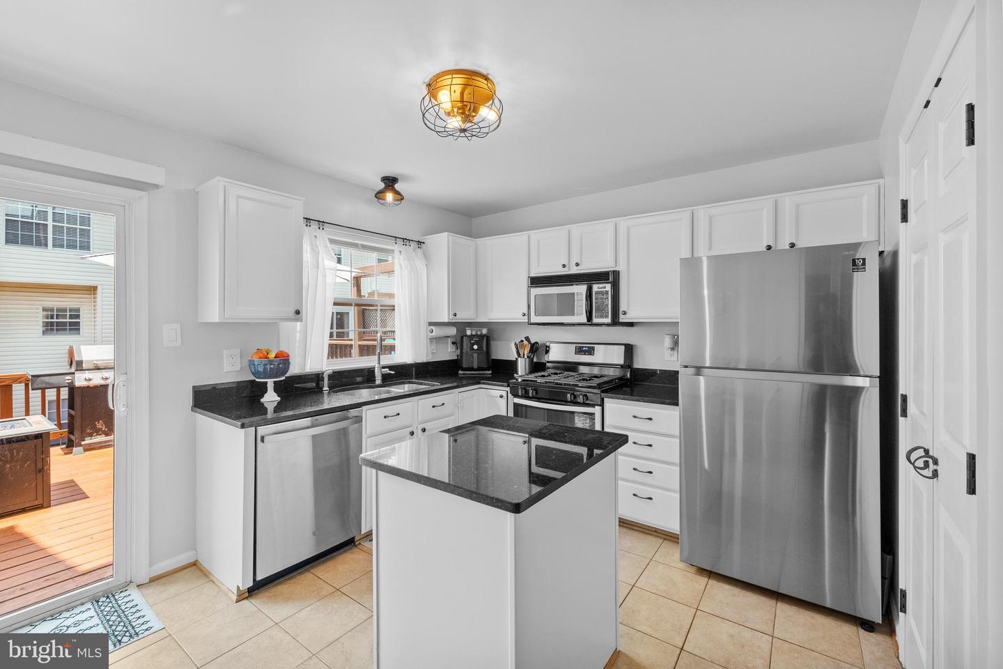 6388 ANDREW MATTHEW TER, SPRINGFIELD, Virginia 22150, 3 Bedrooms Bedrooms, ,2 BathroomsBathrooms,Residential,For sale,6388 ANDREW MATTHEW TER,VAFX2253316 MLS # VAFX2253316