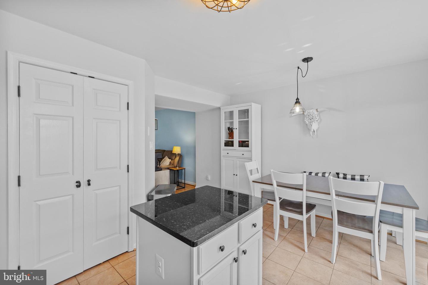 6388 ANDREW MATTHEW TER, SPRINGFIELD, Virginia 22150, 3 Bedrooms Bedrooms, ,2 BathroomsBathrooms,Residential,For sale,6388 ANDREW MATTHEW TER,VAFX2253316 MLS # VAFX2253316