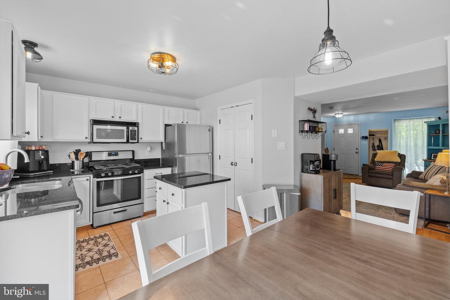 6388 ANDREW MATTHEW TER, SPRINGFIELD, Virginia 22150, 3 Bedrooms Bedrooms, ,2 BathroomsBathrooms,Residential,For sale,6388 ANDREW MATTHEW TER,VAFX2253316 MLS # VAFX2253316