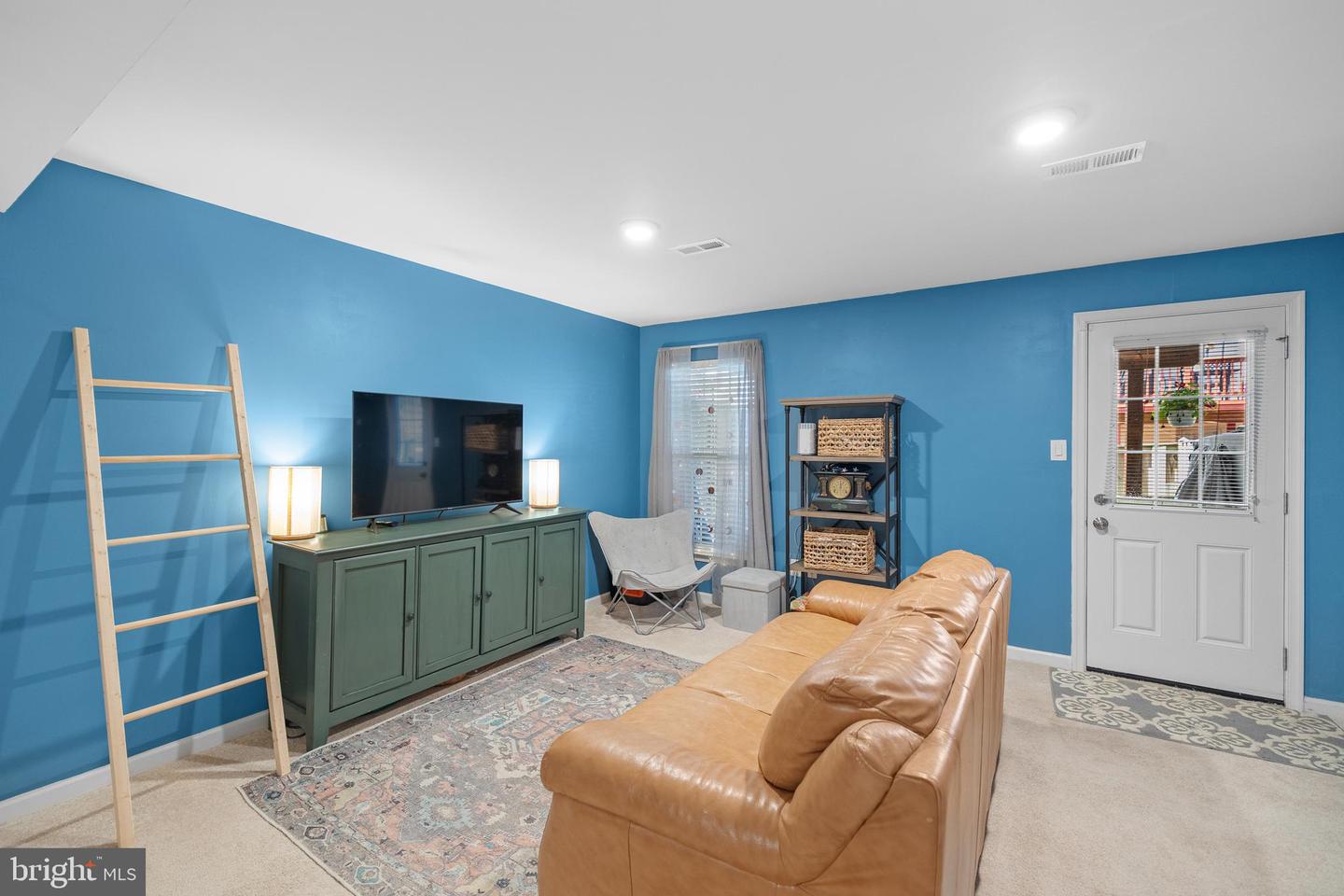 6388 ANDREW MATTHEW TER, SPRINGFIELD, Virginia 22150, 3 Bedrooms Bedrooms, ,2 BathroomsBathrooms,Residential,For sale,6388 ANDREW MATTHEW TER,VAFX2253316 MLS # VAFX2253316