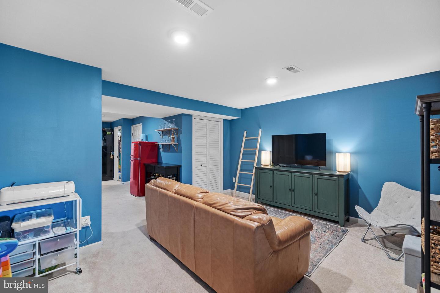 6388 ANDREW MATTHEW TER, SPRINGFIELD, Virginia 22150, 3 Bedrooms Bedrooms, ,2 BathroomsBathrooms,Residential,For sale,6388 ANDREW MATTHEW TER,VAFX2253316 MLS # VAFX2253316