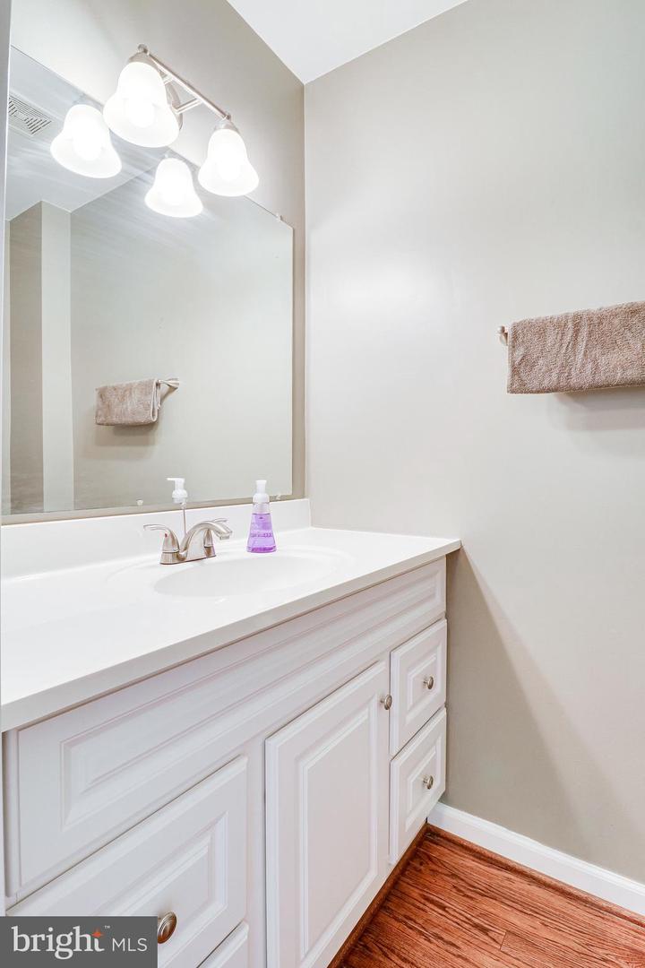 5429 CROWS NEST CT, FAIRFAX, Virginia 22032, 3 Bedrooms Bedrooms, ,2 BathroomsBathrooms,Residential,For sale,5429 CROWS NEST CT,VAFX2253340 MLS # VAFX2253340