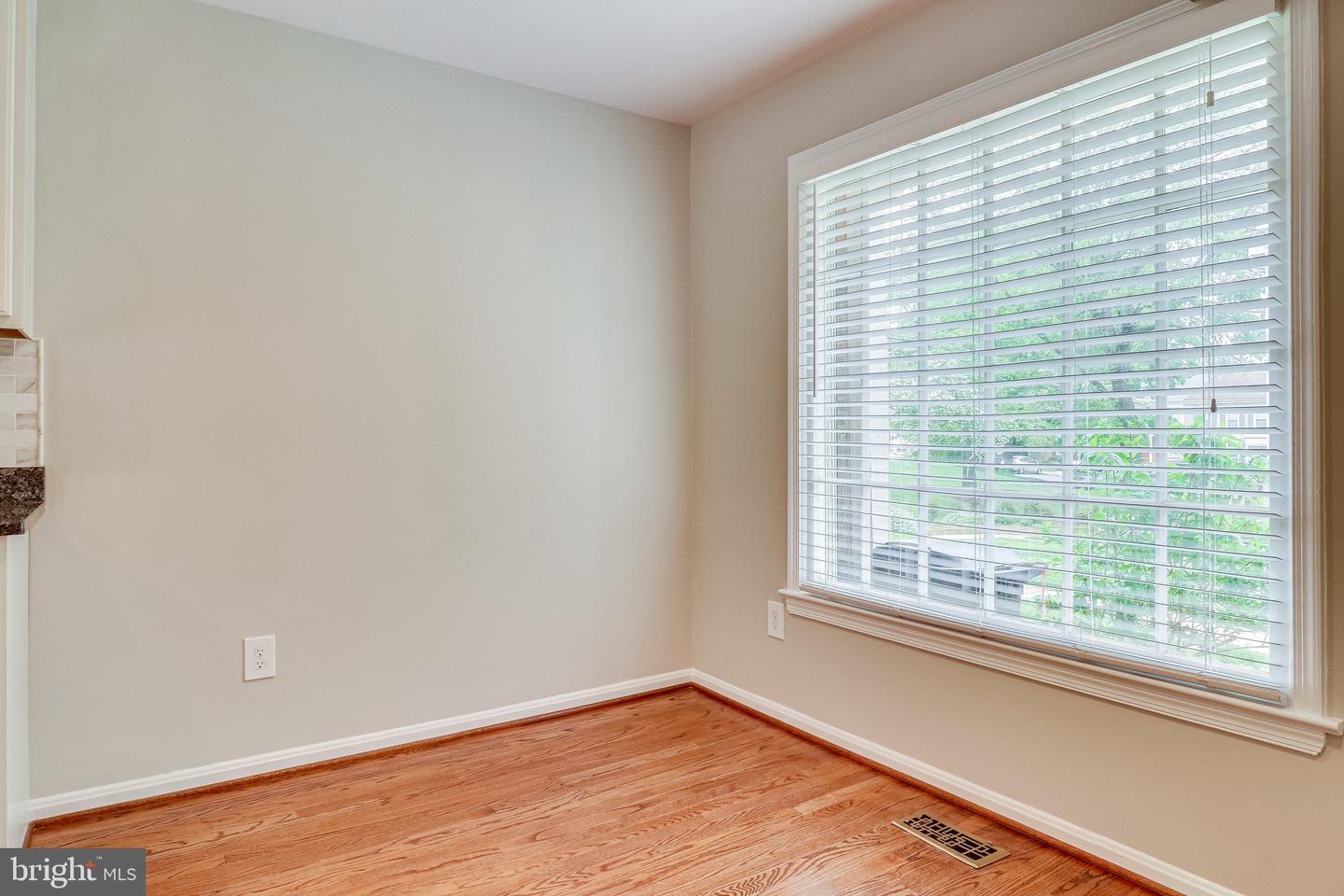 5429 CROWS NEST CT, FAIRFAX, Virginia 22032, 3 Bedrooms Bedrooms, ,2 BathroomsBathrooms,Residential,For sale,5429 CROWS NEST CT,VAFX2253340 MLS # VAFX2253340