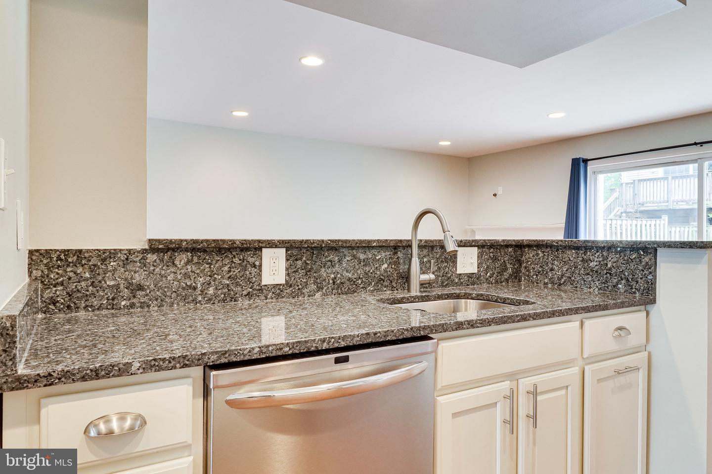 5429 CROWS NEST CT, FAIRFAX, Virginia 22032, 3 Bedrooms Bedrooms, ,2 BathroomsBathrooms,Residential,For sale,5429 CROWS NEST CT,VAFX2253340 MLS # VAFX2253340