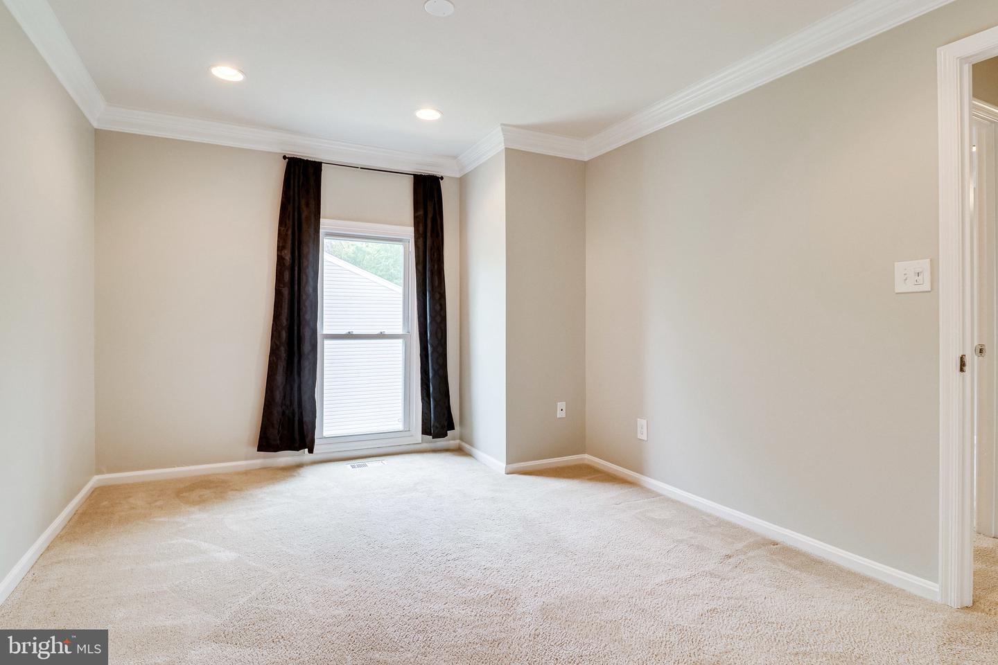 5429 CROWS NEST CT, FAIRFAX, Virginia 22032, 3 Bedrooms Bedrooms, ,2 BathroomsBathrooms,Residential,For sale,5429 CROWS NEST CT,VAFX2253340 MLS # VAFX2253340