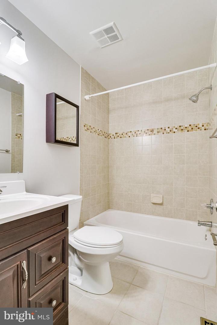 5429 CROWS NEST CT, FAIRFAX, Virginia 22032, 3 Bedrooms Bedrooms, ,2 BathroomsBathrooms,Residential,For sale,5429 CROWS NEST CT,VAFX2253340 MLS # VAFX2253340