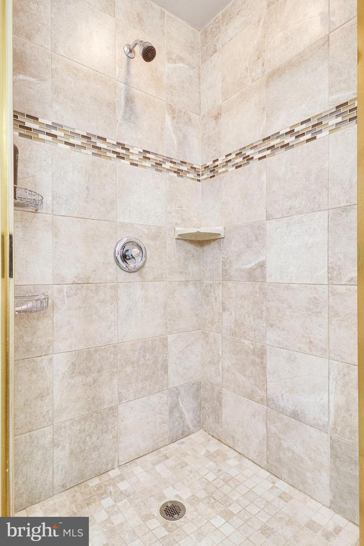 5429 CROWS NEST CT, FAIRFAX, Virginia 22032, 3 Bedrooms Bedrooms, ,2 BathroomsBathrooms,Residential,For sale,5429 CROWS NEST CT,VAFX2253340 MLS # VAFX2253340