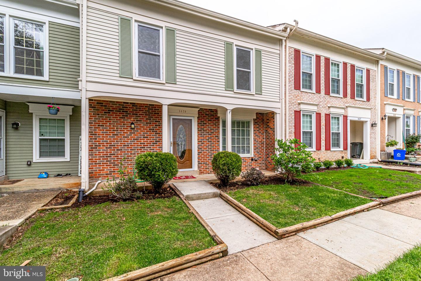 5429 CROWS NEST CT, FAIRFAX, Virginia 22032, 3 Bedrooms Bedrooms, ,2 BathroomsBathrooms,Residential,For sale,5429 CROWS NEST CT,VAFX2253340 MLS # VAFX2253340