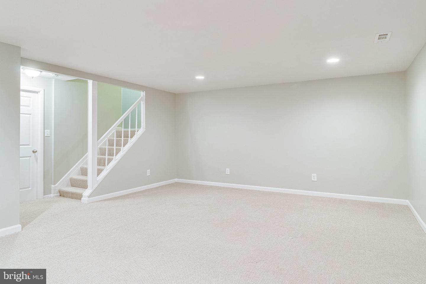 5429 CROWS NEST CT, FAIRFAX, Virginia 22032, 3 Bedrooms Bedrooms, ,2 BathroomsBathrooms,Residential,For sale,5429 CROWS NEST CT,VAFX2253340 MLS # VAFX2253340