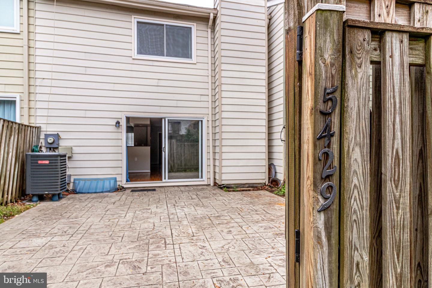 5429 CROWS NEST CT, FAIRFAX, Virginia 22032, 3 Bedrooms Bedrooms, ,2 BathroomsBathrooms,Residential,For sale,5429 CROWS NEST CT,VAFX2253340 MLS # VAFX2253340