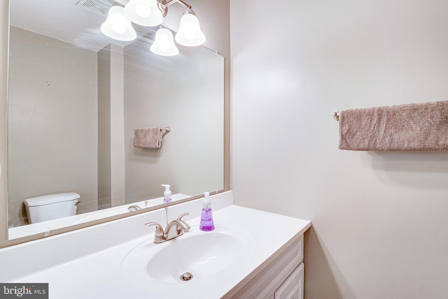 5429 CROWS NEST CT, FAIRFAX, Virginia 22032, 3 Bedrooms Bedrooms, ,2 BathroomsBathrooms,Residential,For sale,5429 CROWS NEST CT,VAFX2253340 MLS # VAFX2253340