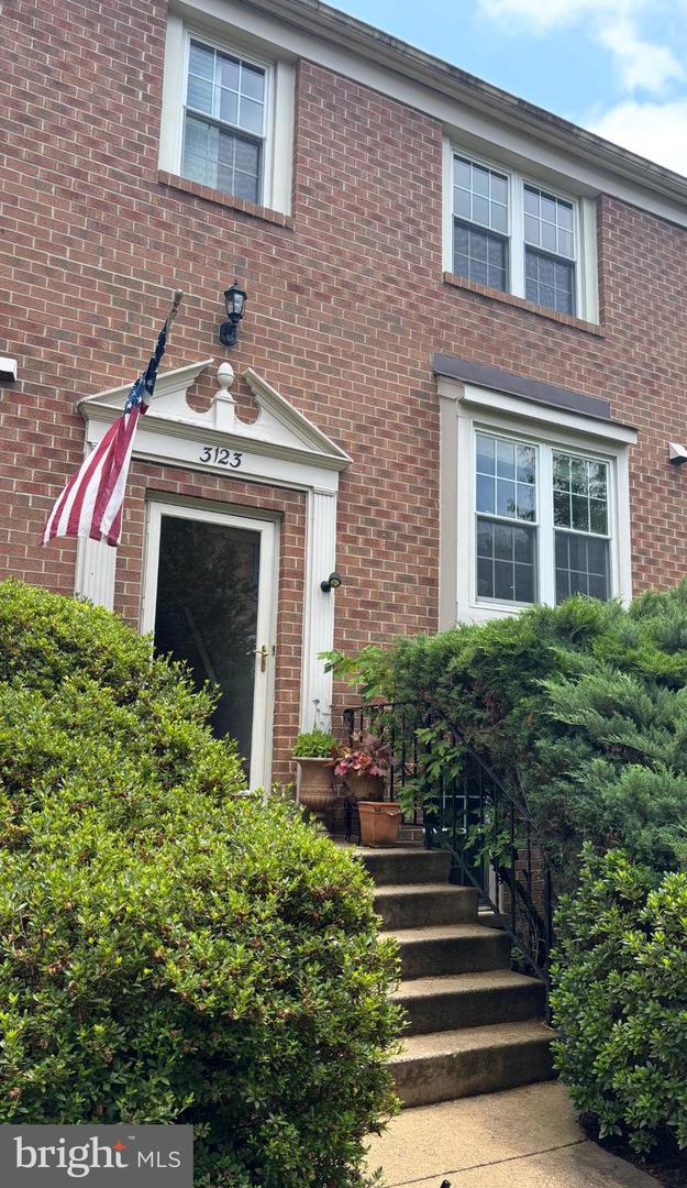 3123 VALENTINO CT, OAKTON, Virginia 22124, 4 Bedrooms Bedrooms, ,3 BathroomsBathrooms,Residential,For sale,3123 VALENTINO CT,VAFX2253344 MLS # VAFX2253344