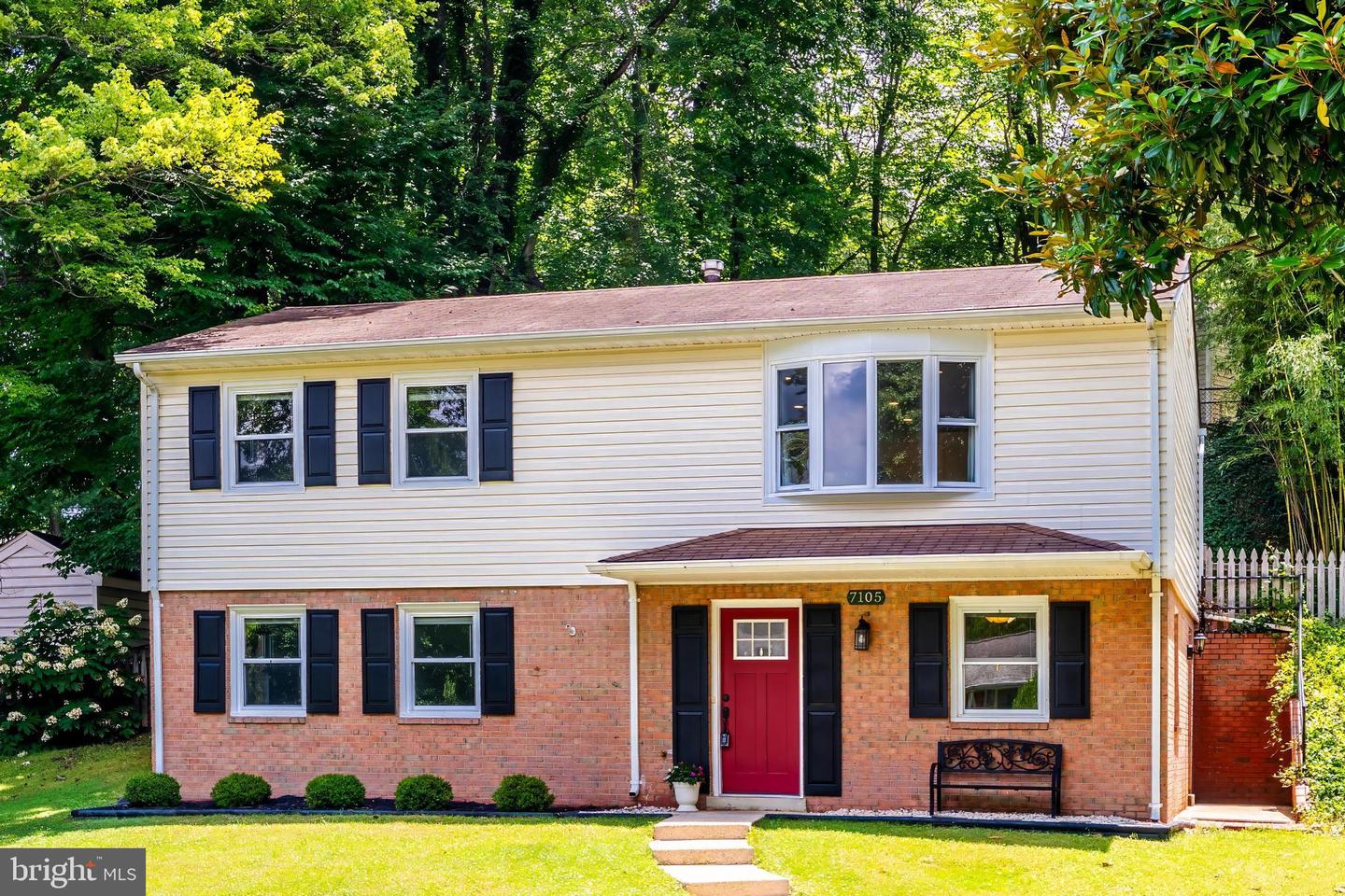 7105 GALGATE DR, SPRINGFIELD, Virginia 22152, 4 Bedrooms Bedrooms, ,2 BathroomsBathrooms,Residential,For sale,7105 GALGATE DR,VAFX2253414 MLS # VAFX2253414