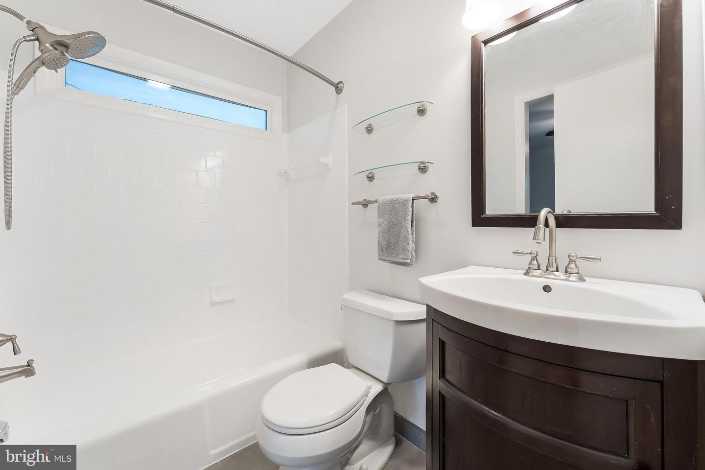 7105 GALGATE DR, SPRINGFIELD, Virginia 22152, 4 Bedrooms Bedrooms, ,2 BathroomsBathrooms,Residential,For sale,7105 GALGATE DR,VAFX2253414 MLS # VAFX2253414