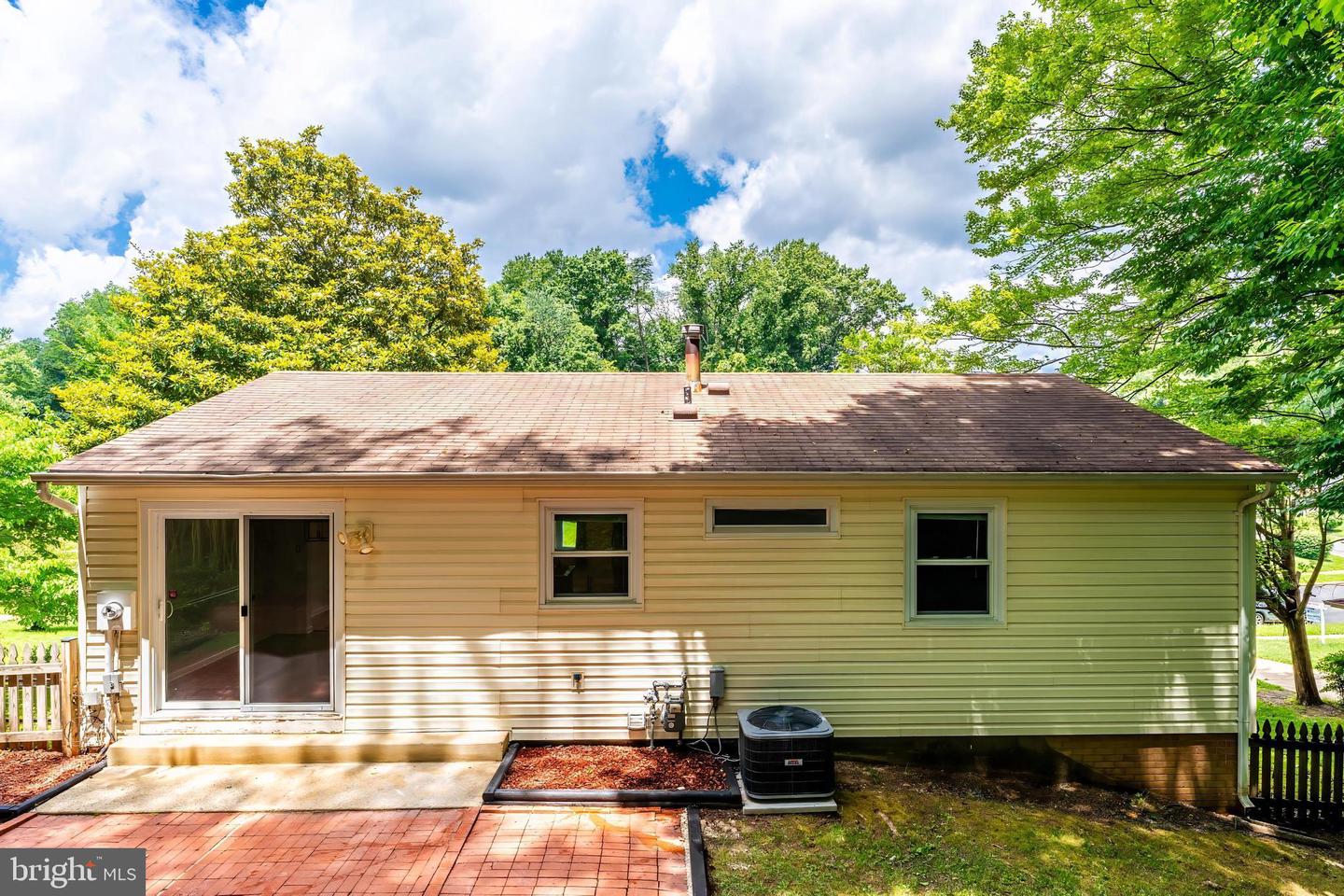 7105 GALGATE DR, SPRINGFIELD, Virginia 22152, 4 Bedrooms Bedrooms, ,2 BathroomsBathrooms,Residential,For sale,7105 GALGATE DR,VAFX2253414 MLS # VAFX2253414