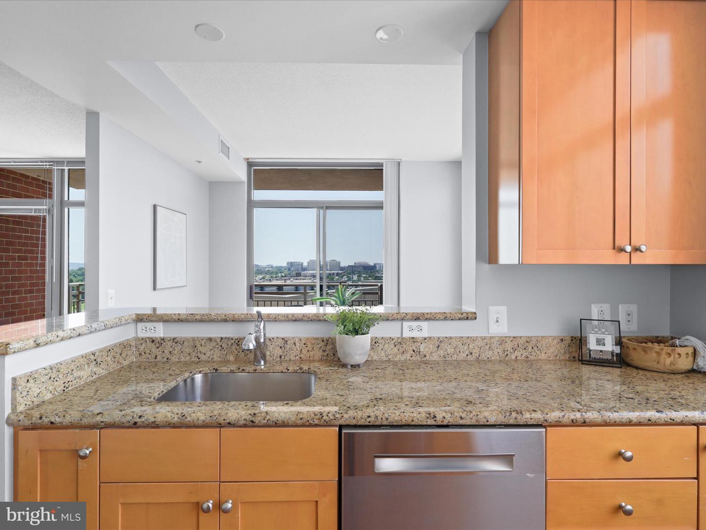 3650 S GLEBE RD #851, ARLINGTON, Virginia 22202, 2 Bedrooms Bedrooms, ,2 BathroomsBathrooms,Residential,For sale,3650 S GLEBE RD #851,VAAR2060206 MLS # VAAR2060206