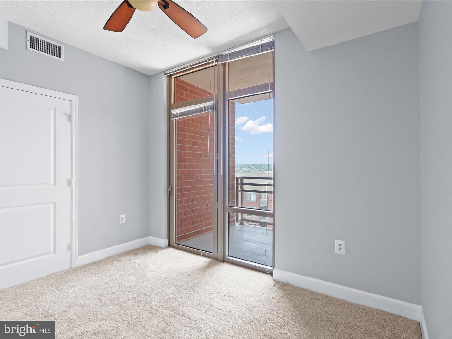 3650 S GLEBE RD #851, ARLINGTON, Virginia 22202, 2 Bedrooms Bedrooms, ,2 BathroomsBathrooms,Residential,For sale,3650 S GLEBE RD #851,VAAR2060206 MLS # VAAR2060206
