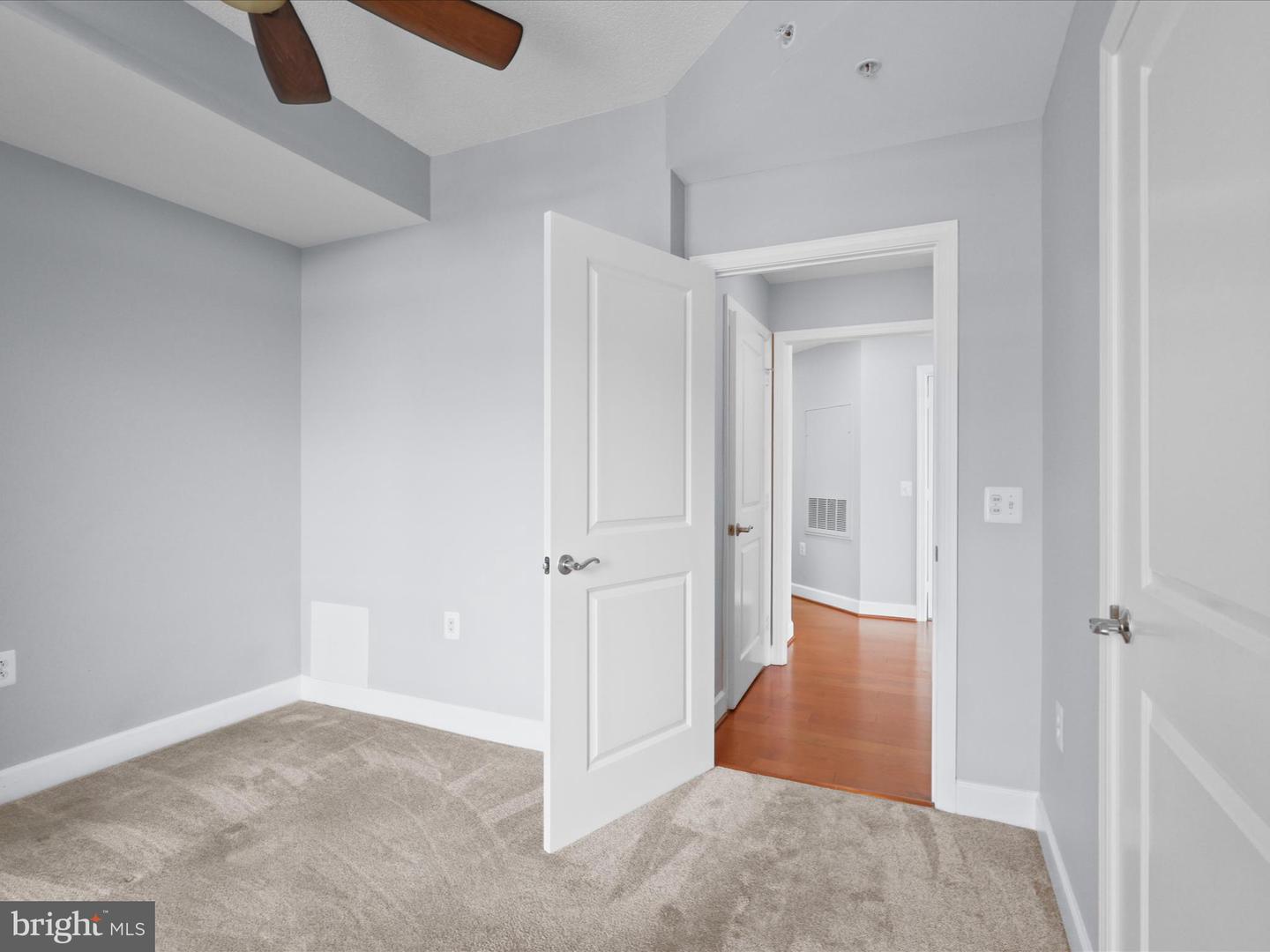 3650 S GLEBE RD #851, ARLINGTON, Virginia 22202, 2 Bedrooms Bedrooms, ,2 BathroomsBathrooms,Residential,For sale,3650 S GLEBE RD #851,VAAR2060206 MLS # VAAR2060206
