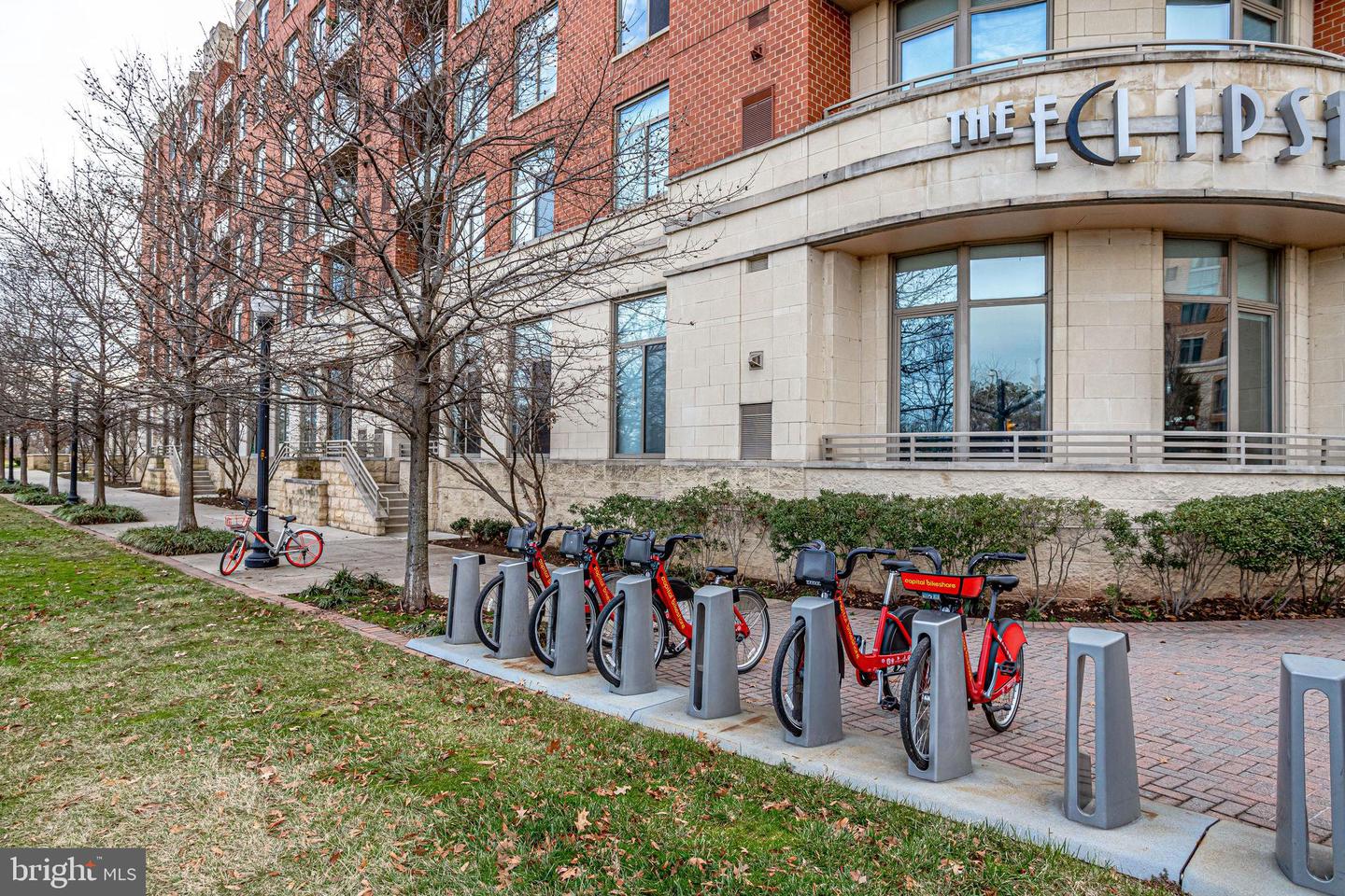 3650 S GLEBE RD #851, ARLINGTON, Virginia 22202, 2 Bedrooms Bedrooms, ,2 BathroomsBathrooms,Residential,For sale,3650 S GLEBE RD #851,VAAR2060206 MLS # VAAR2060206