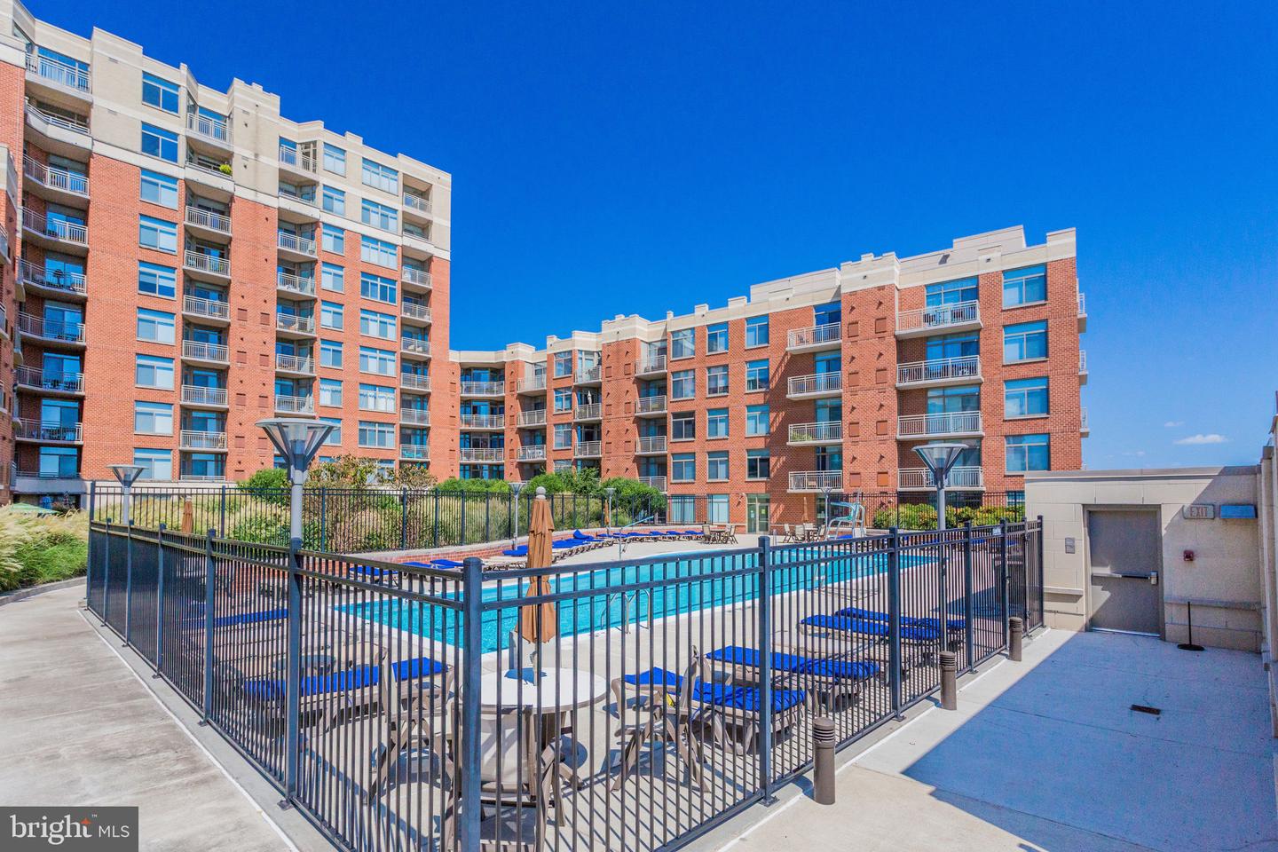 3650 S GLEBE RD #851, ARLINGTON, Virginia 22202, 2 Bedrooms Bedrooms, ,2 BathroomsBathrooms,Residential,For sale,3650 S GLEBE RD #851,VAAR2060206 MLS # VAAR2060206