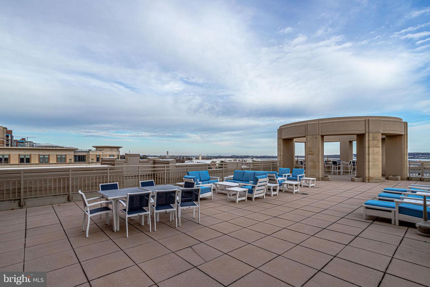 3650 S GLEBE RD #851, ARLINGTON, Virginia 22202, 2 Bedrooms Bedrooms, ,2 BathroomsBathrooms,Residential,For sale,3650 S GLEBE RD #851,VAAR2060206 MLS # VAAR2060206
