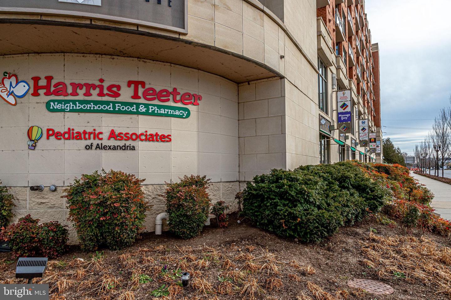 3650 S GLEBE RD #851, ARLINGTON, Virginia 22202, 2 Bedrooms Bedrooms, ,2 BathroomsBathrooms,Residential,For sale,3650 S GLEBE RD #851,VAAR2060206 MLS # VAAR2060206