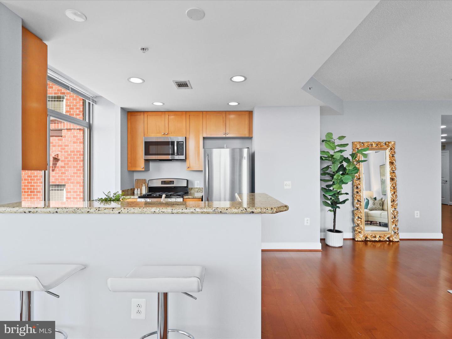 3650 S GLEBE RD #851, ARLINGTON, Virginia 22202, 2 Bedrooms Bedrooms, ,2 BathroomsBathrooms,Residential,For sale,3650 S GLEBE RD #851,VAAR2060206 MLS # VAAR2060206
