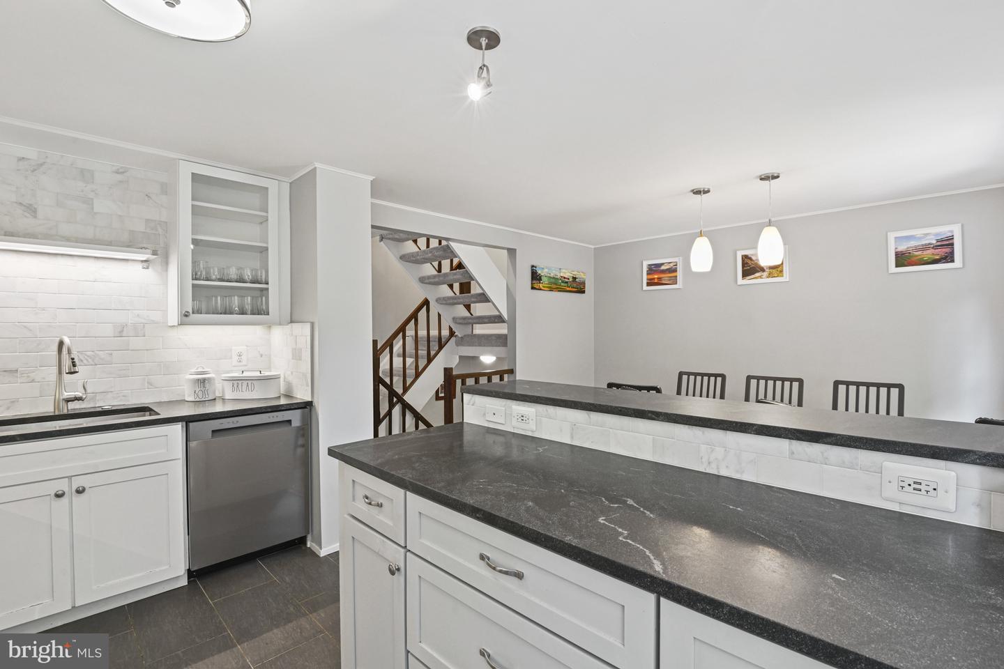 6503 FIELD MASTER DR, SPRINGFIELD, Virginia 22152, 3 Bedrooms Bedrooms, ,2 BathroomsBathrooms,Residential,For sale,6503 FIELD MASTER DR,VAFX2253434 MLS # VAFX2253434