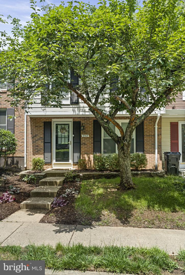 6503 FIELD MASTER DR, SPRINGFIELD, Virginia 22152, 3 Bedrooms Bedrooms, ,2 BathroomsBathrooms,Residential,For sale,6503 FIELD MASTER DR,VAFX2253434 MLS # VAFX2253434