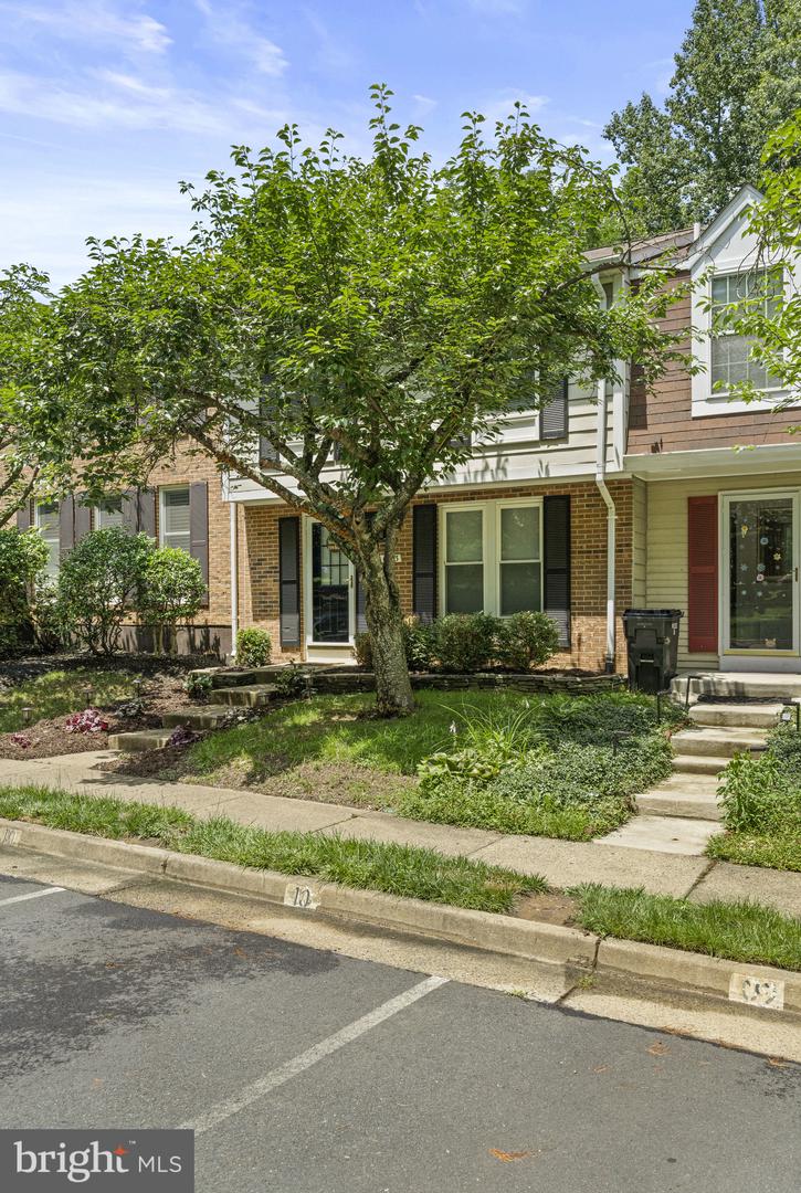 6503 FIELD MASTER DR, SPRINGFIELD, Virginia 22152, 3 Bedrooms Bedrooms, ,2 BathroomsBathrooms,Residential,For sale,6503 FIELD MASTER DR,VAFX2253434 MLS # VAFX2253434