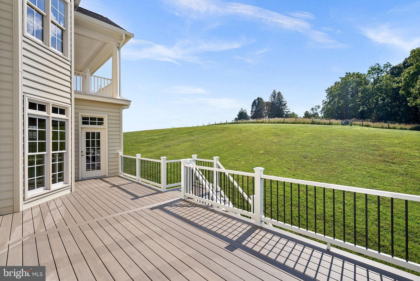 35396 GLENCOE CT, ROUND HILL, Virginia 20141, 5 Bedrooms Bedrooms, ,6 BathroomsBathrooms,Residential,For sale,35396 GLENCOE CT,VALO2101240 MLS # VALO2101240