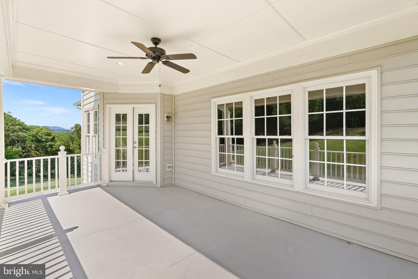 35396 GLENCOE CT, ROUND HILL, Virginia 20141, 5 Bedrooms Bedrooms, ,6 BathroomsBathrooms,Residential,For sale,35396 GLENCOE CT,VALO2101240 MLS # VALO2101240