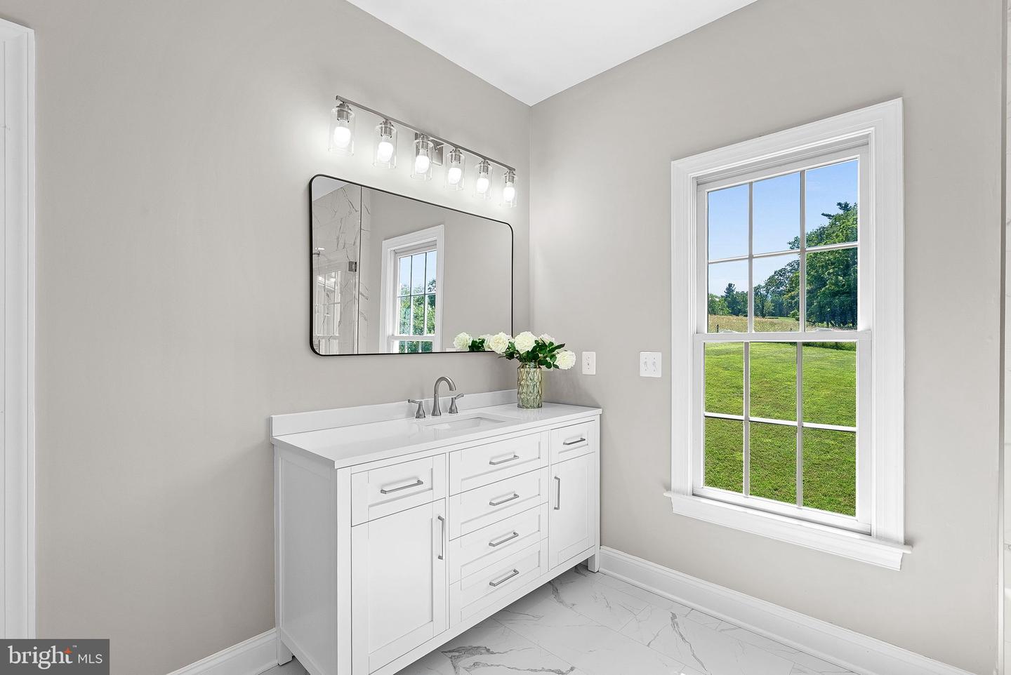35396 GLENCOE CT, ROUND HILL, Virginia 20141, 5 Bedrooms Bedrooms, ,6 BathroomsBathrooms,Residential,For sale,35396 GLENCOE CT,VALO2101240 MLS # VALO2101240