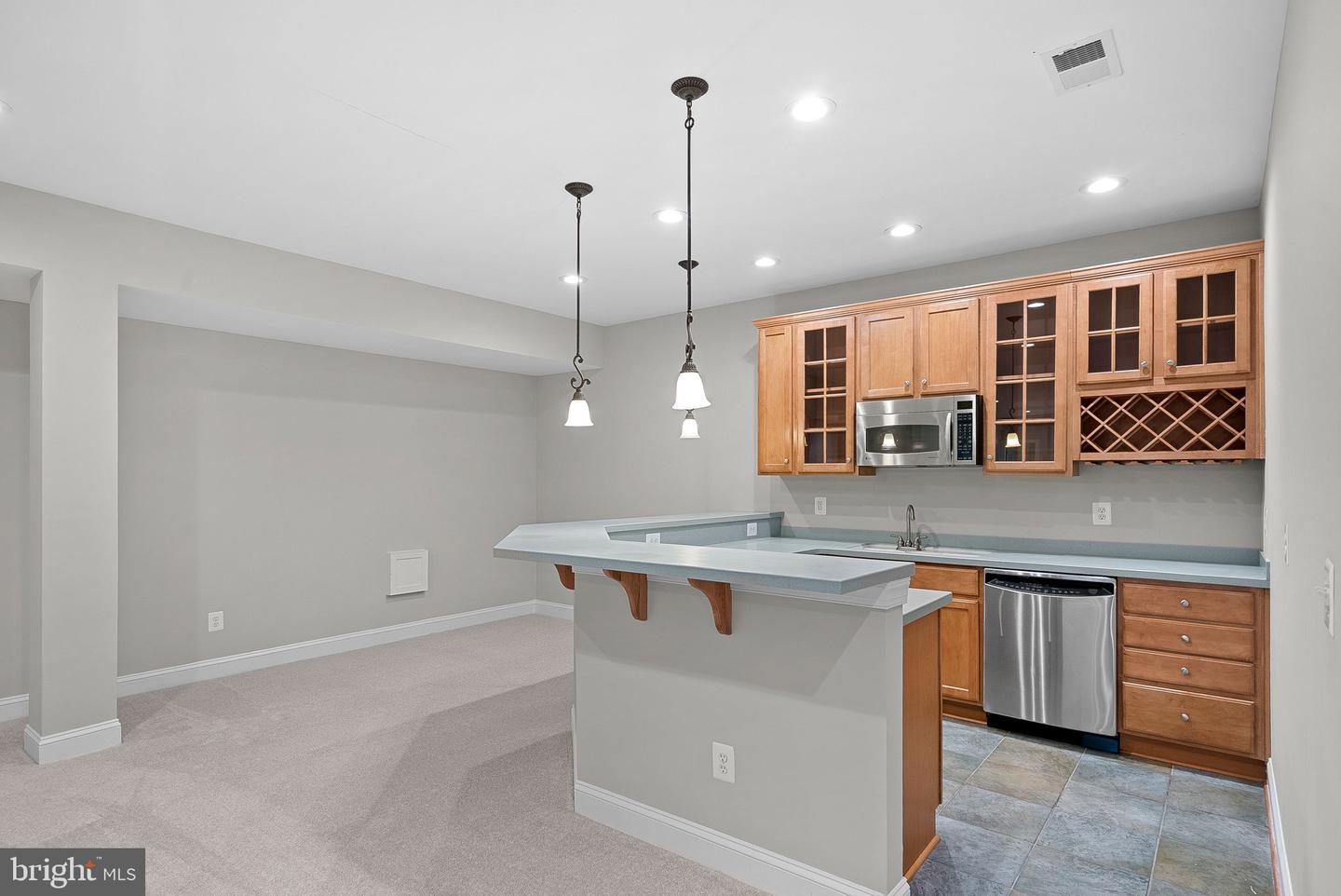 35396 GLENCOE CT, ROUND HILL, Virginia 20141, 5 Bedrooms Bedrooms, ,6 BathroomsBathrooms,Residential,For sale,35396 GLENCOE CT,VALO2101240 MLS # VALO2101240
