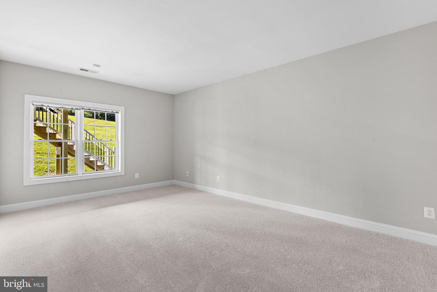 35396 GLENCOE CT, ROUND HILL, Virginia 20141, 5 Bedrooms Bedrooms, ,6 BathroomsBathrooms,Residential,For sale,35396 GLENCOE CT,VALO2101240 MLS # VALO2101240