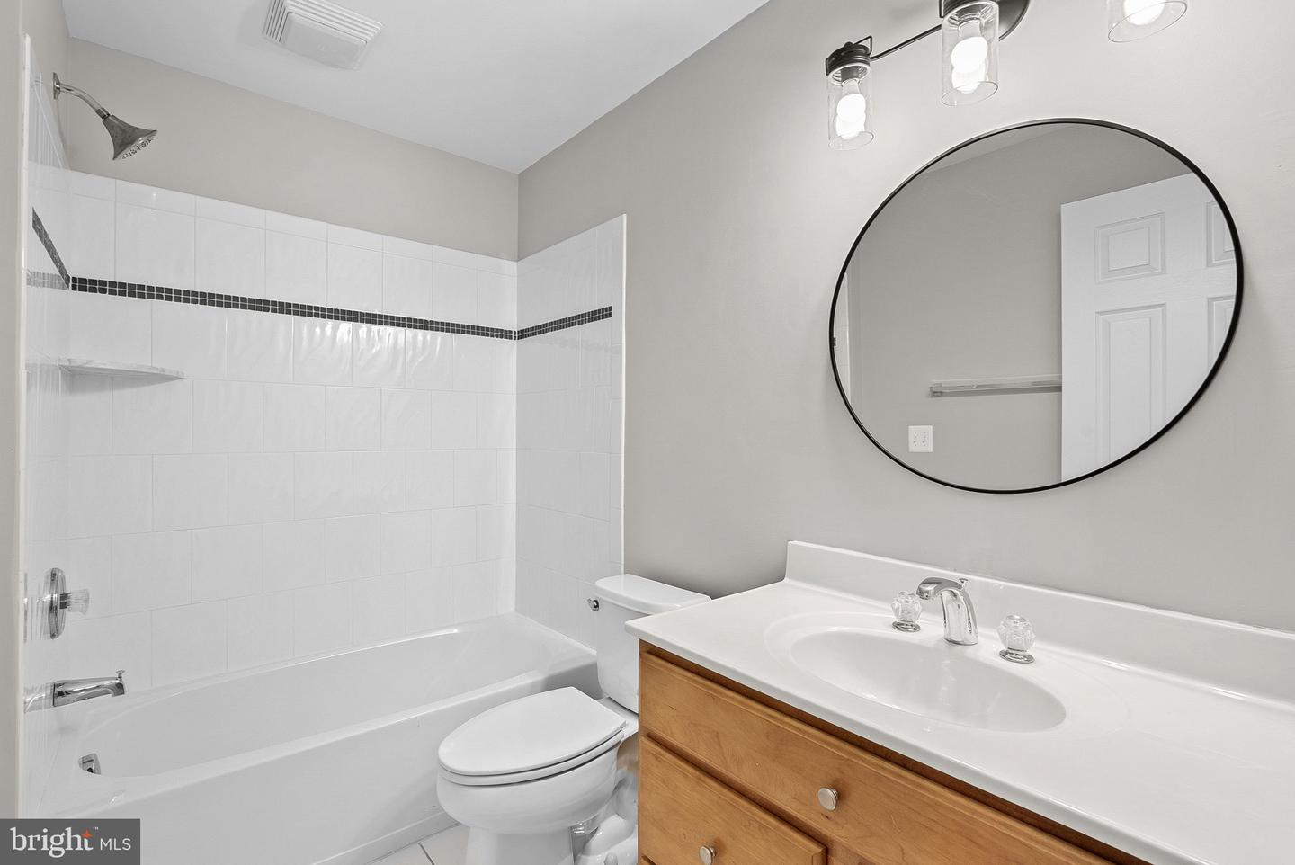 35396 GLENCOE CT, ROUND HILL, Virginia 20141, 5 Bedrooms Bedrooms, ,6 BathroomsBathrooms,Residential,For sale,35396 GLENCOE CT,VALO2101240 MLS # VALO2101240