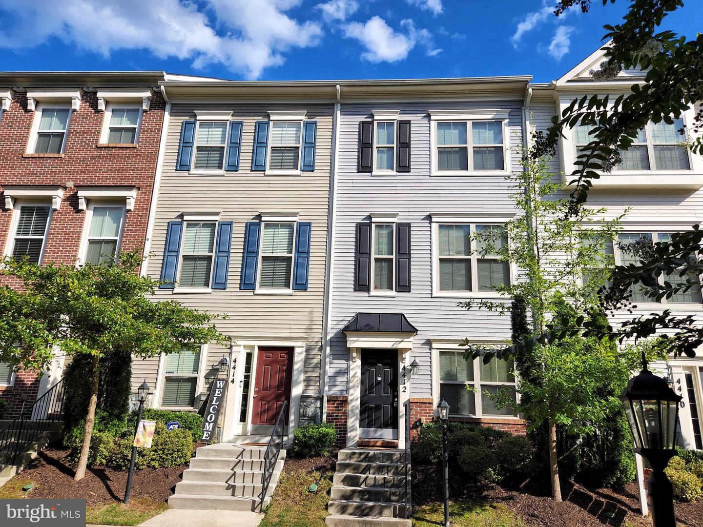 4412 POTOMAC HIGHLANDS CIR, TRIANGLE, Virginia 22172, 3 Bedrooms Bedrooms, ,3 BathroomsBathrooms,Residential,For sale,4412 POTOMAC HIGHLANDS CIR,VAPW2098604 MLS # VAPW2098604