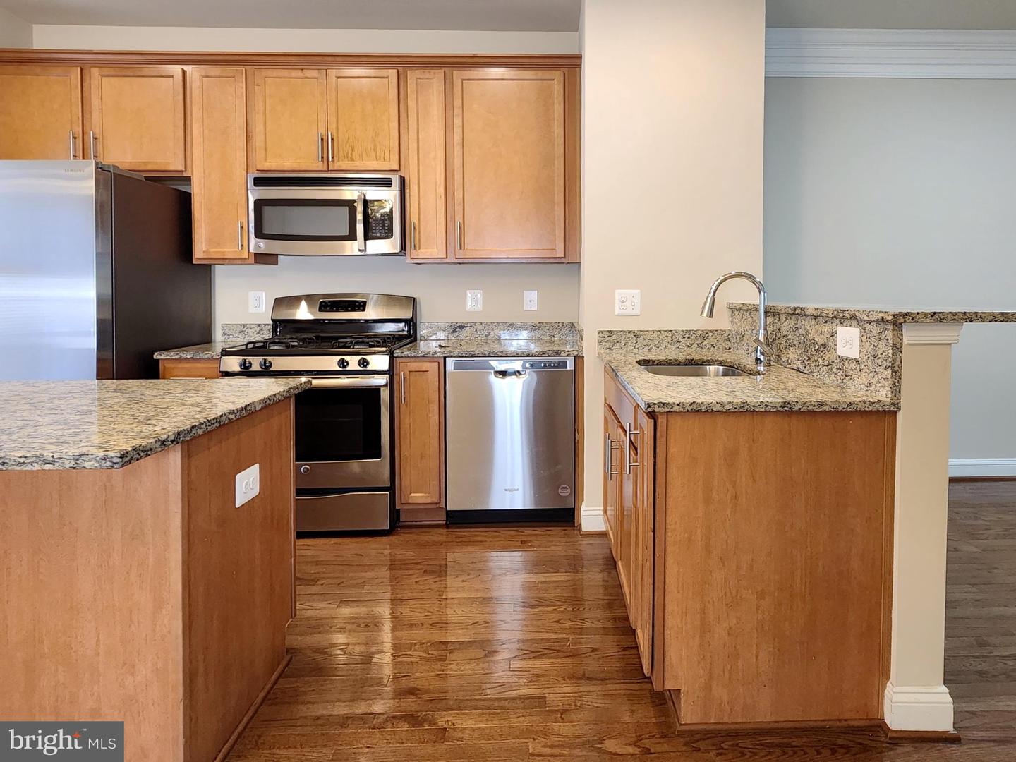 4412 POTOMAC HIGHLANDS CIR, TRIANGLE, Virginia 22172, 3 Bedrooms Bedrooms, ,3 BathroomsBathrooms,Residential,For sale,4412 POTOMAC HIGHLANDS CIR,VAPW2098604 MLS # VAPW2098604