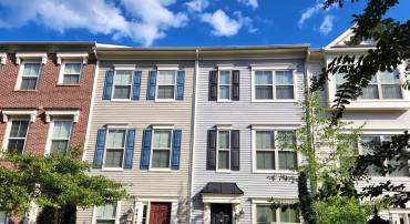 4412 POTOMAC HIGHLANDS CIR, TRIANGLE, Virginia 22172, 3 Bedrooms Bedrooms, ,3 BathroomsBathrooms,Residential,For sale,4412 POTOMAC HIGHLANDS CIR,VAPW2098604 MLS # VAPW2098604