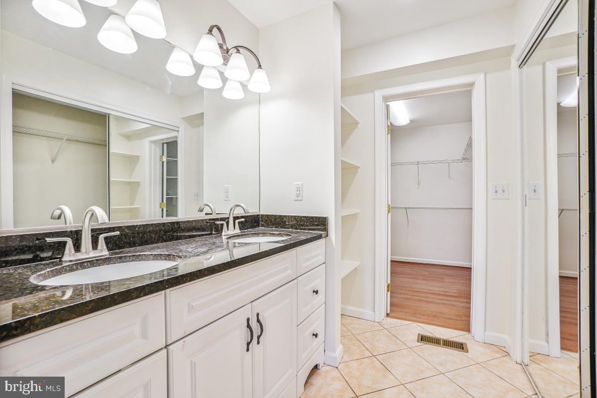 801 S FILBERT CT S, STERLING, Virginia 20164, 4 Bedrooms Bedrooms, ,3 BathroomsBathrooms,Residential,For sale,801 S FILBERT CT S,VALO2101266 MLS # VALO2101266