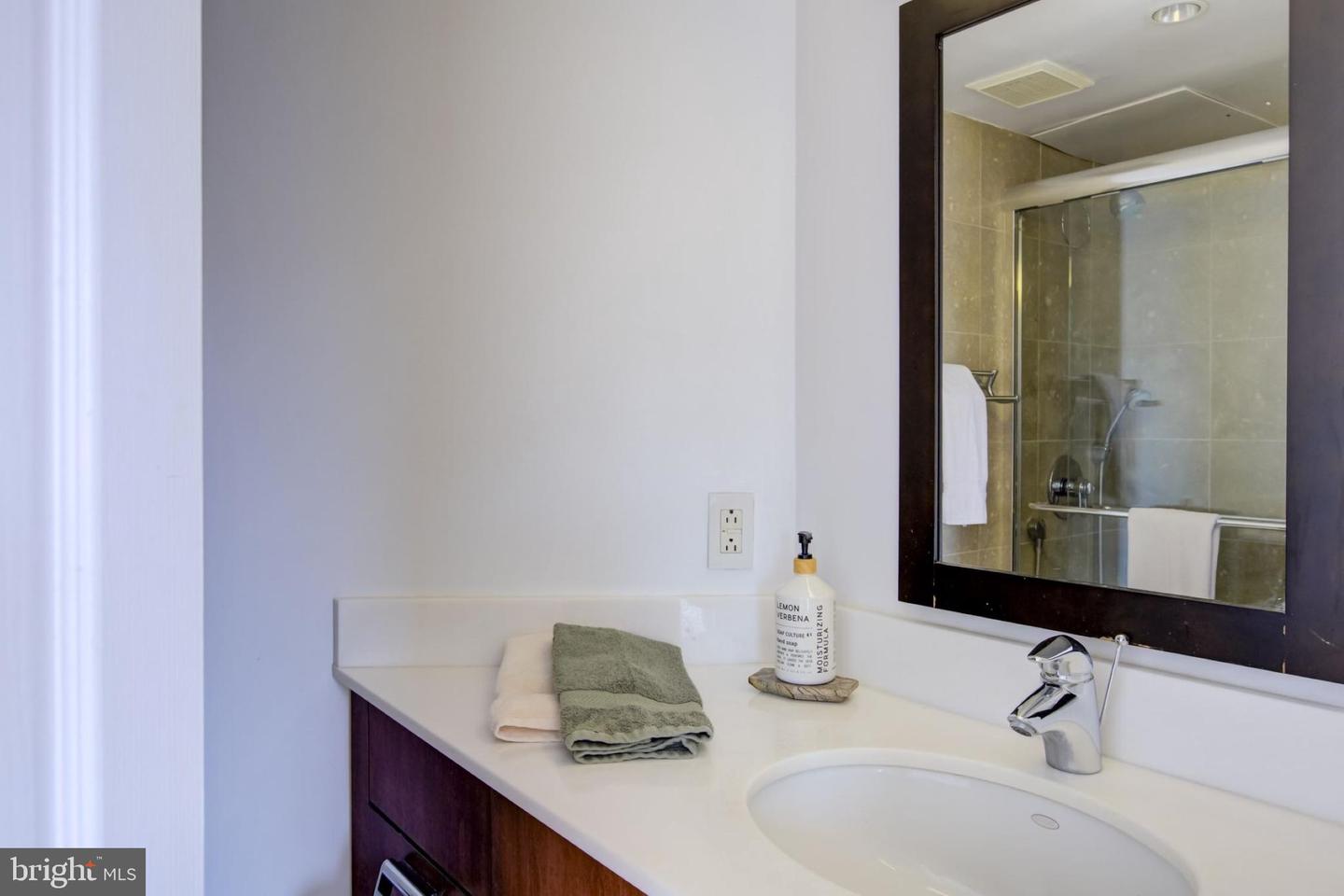 601 PENNSYLVANIA AVE NW #1005N, WASHINGTON, District Of Columbia 20004, 2 Bedrooms Bedrooms, ,2 BathroomsBathrooms,Residential,For sale,601 PENNSYLVANIA AVE NW #1005N,DCDC2209166 MLS # DCDC2209166