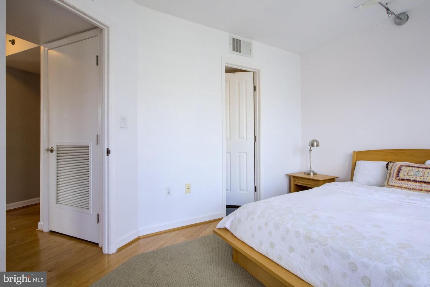 601 PENNSYLVANIA AVE NW #1005N, WASHINGTON, District Of Columbia 20004, 2 Bedrooms Bedrooms, ,2 BathroomsBathrooms,Residential,For sale,601 PENNSYLVANIA AVE NW #1005N,DCDC2209166 MLS # DCDC2209166