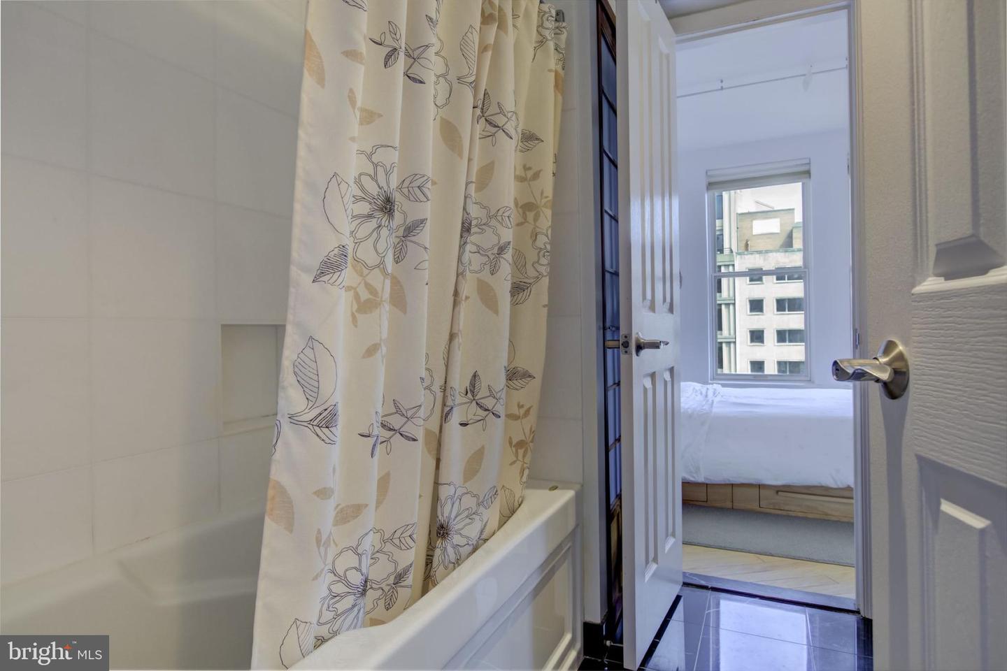 601 PENNSYLVANIA AVE NW #1005N, WASHINGTON, District Of Columbia 20004, 2 Bedrooms Bedrooms, ,2 BathroomsBathrooms,Residential,For sale,601 PENNSYLVANIA AVE NW #1005N,DCDC2209166 MLS # DCDC2209166