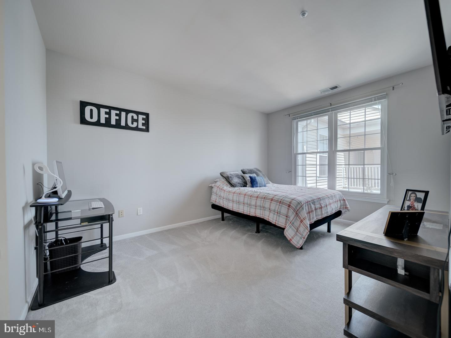 43300 MARYMOUNT TER #301, ASHBURN, Virginia 20147, 2 Bedrooms Bedrooms, ,2 BathroomsBathrooms,Residential,For sale,43300 MARYMOUNT TER #301,VALO2101298 MLS # VALO2101298
