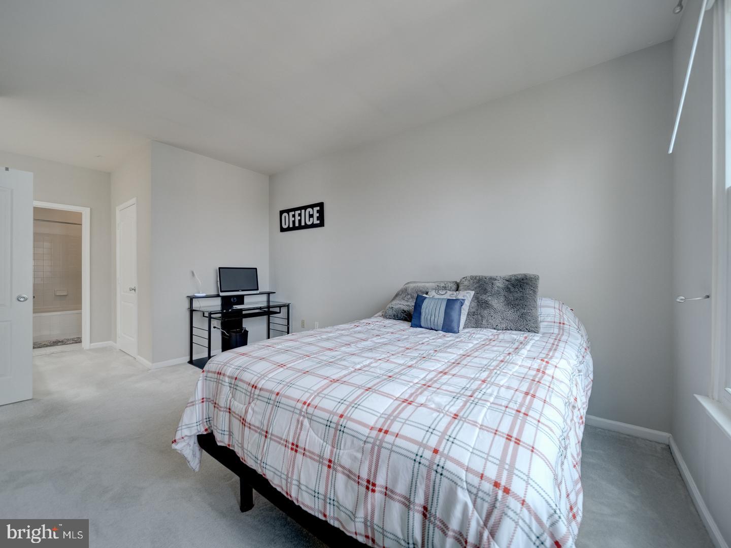 43300 MARYMOUNT TER #301, ASHBURN, Virginia 20147, 2 Bedrooms Bedrooms, ,2 BathroomsBathrooms,Residential,For sale,43300 MARYMOUNT TER #301,VALO2101298 MLS # VALO2101298