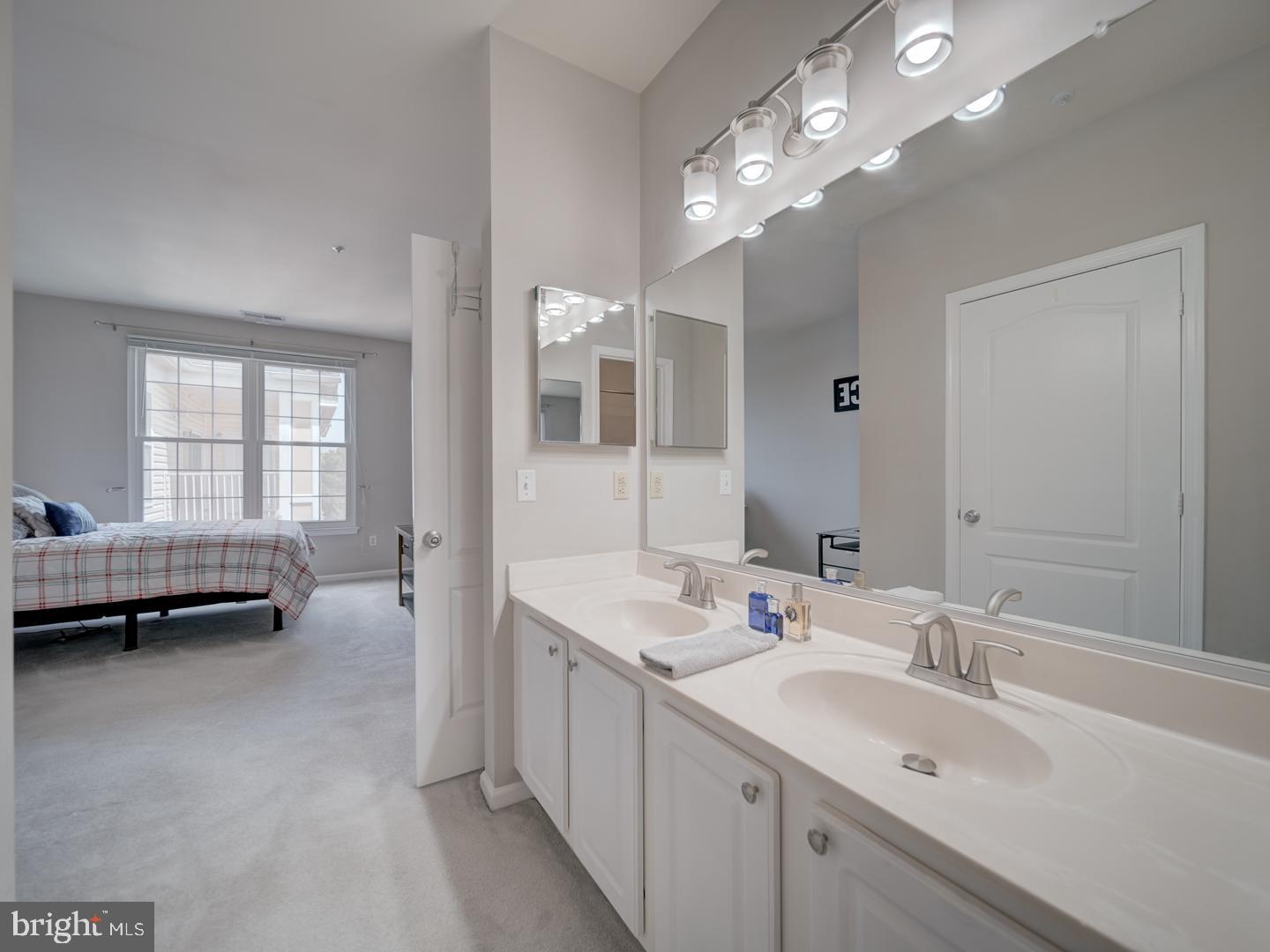 43300 MARYMOUNT TER #301, ASHBURN, Virginia 20147, 2 Bedrooms Bedrooms, ,2 BathroomsBathrooms,Residential,For sale,43300 MARYMOUNT TER #301,VALO2101298 MLS # VALO2101298