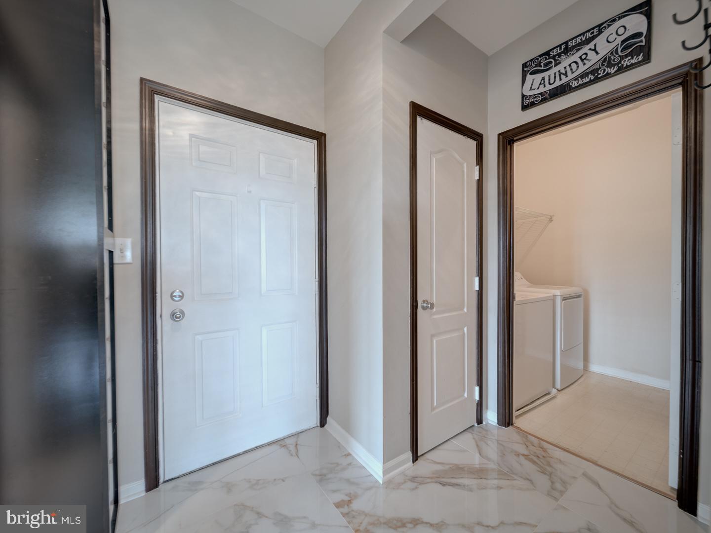 43300 MARYMOUNT TER #301, ASHBURN, Virginia 20147, 2 Bedrooms Bedrooms, ,2 BathroomsBathrooms,Residential,For sale,43300 MARYMOUNT TER #301,VALO2101298 MLS # VALO2101298